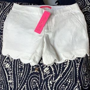 Lilly Pulitzer white buttercup short.